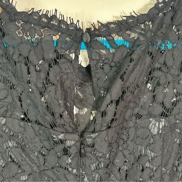 Eliza J Black Sheath Dress with 3/4 Sleeves and Scoop Neck - Picture 4 of 10